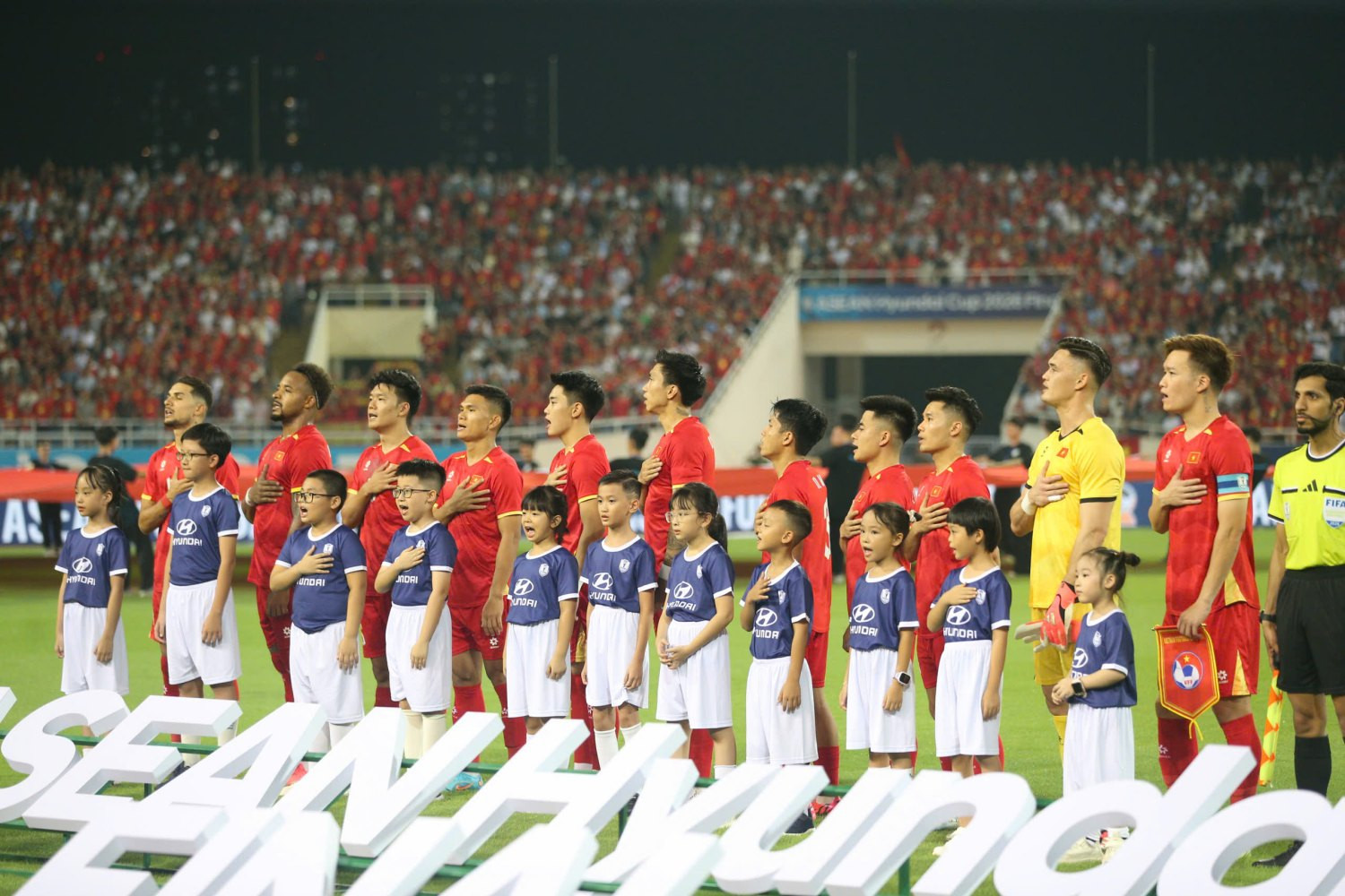 Tuyển Việt Nam bùng nổ tại ASEAN Cup 2026 | OK9 1 Tuyển Việt Nam bùng nổ tại ASEAN Cup 2026 | OK9